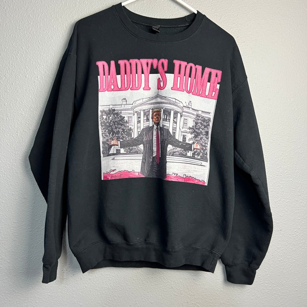 Gildan Black Sweatshirt Daddy's Home Trump Graphic Print Crewneck‎ Mens L